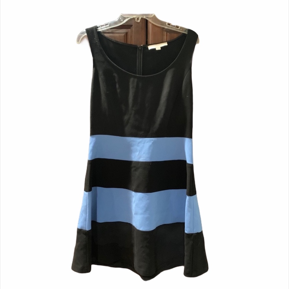 🌟3/15🌟LOFT blue and black fit and flare dress